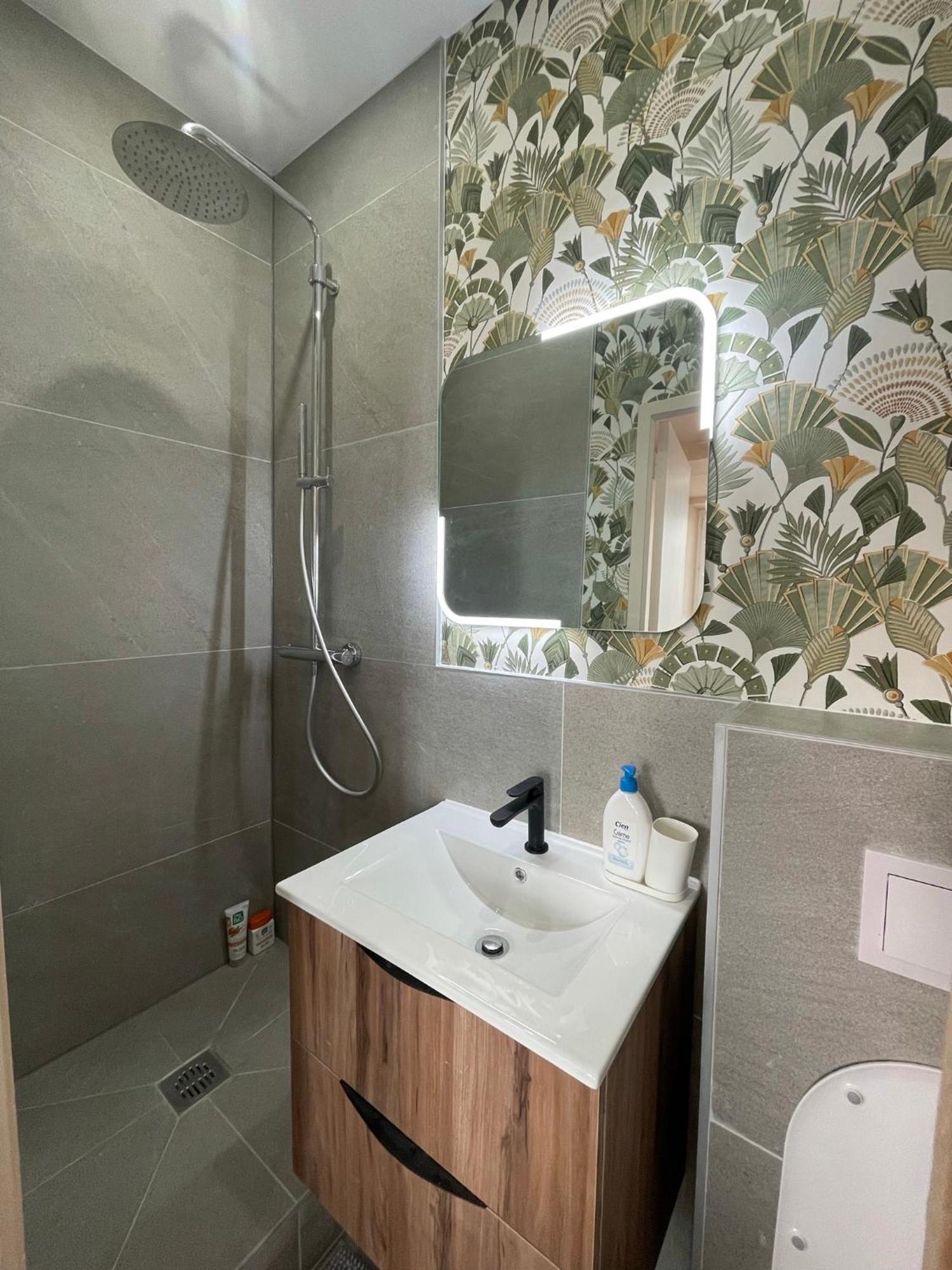 Studio Malibu Central, Lumineux Et Confortable Apartman Hyères Kültér fotó